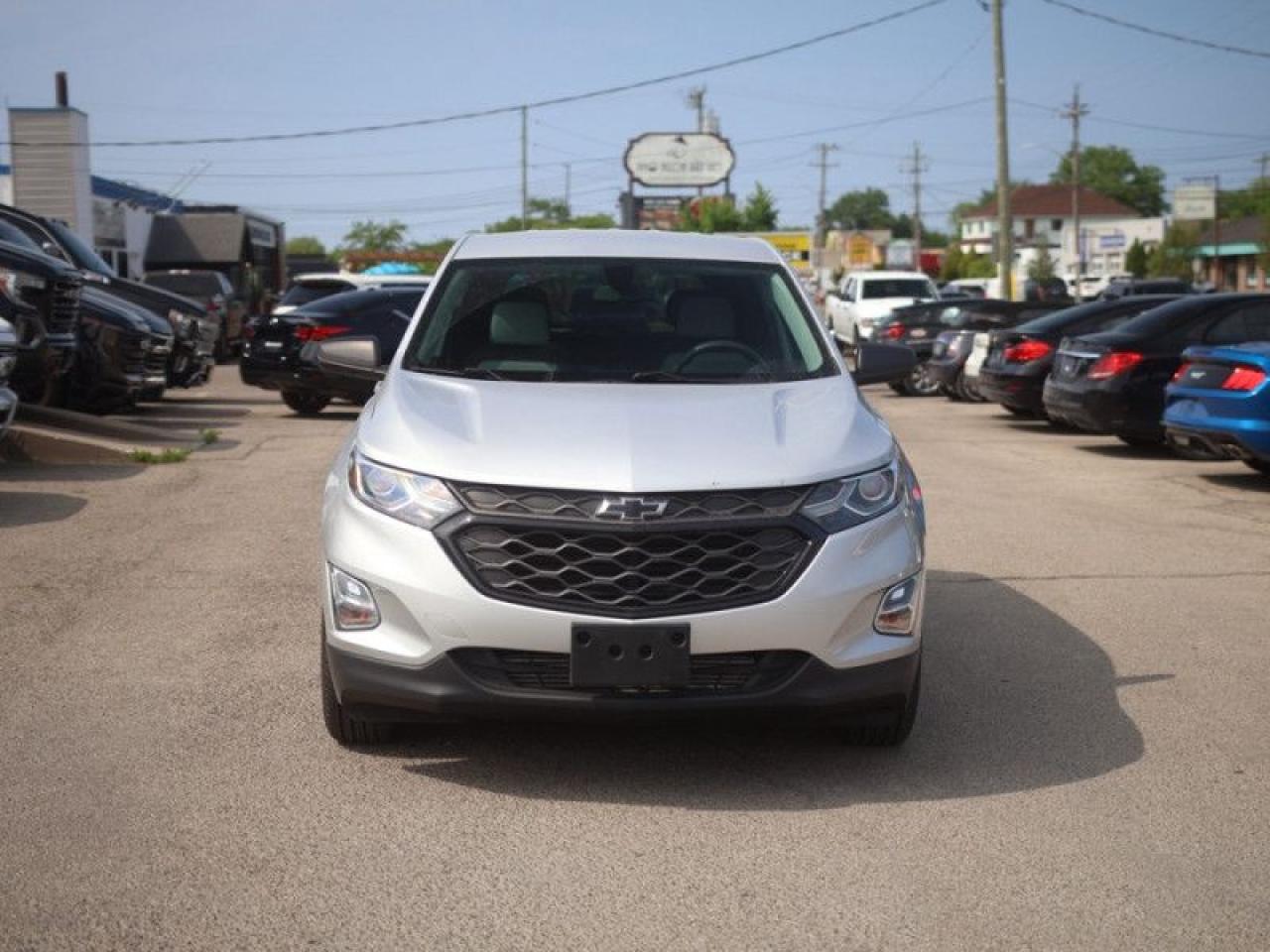 2019 Chevrolet Equinox LS  **LOW KMS - APPLE CP** Photo