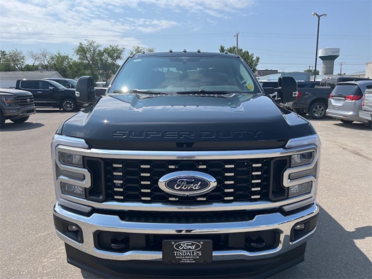 2025 Ford F-350 Super Duty Lariat Photo3