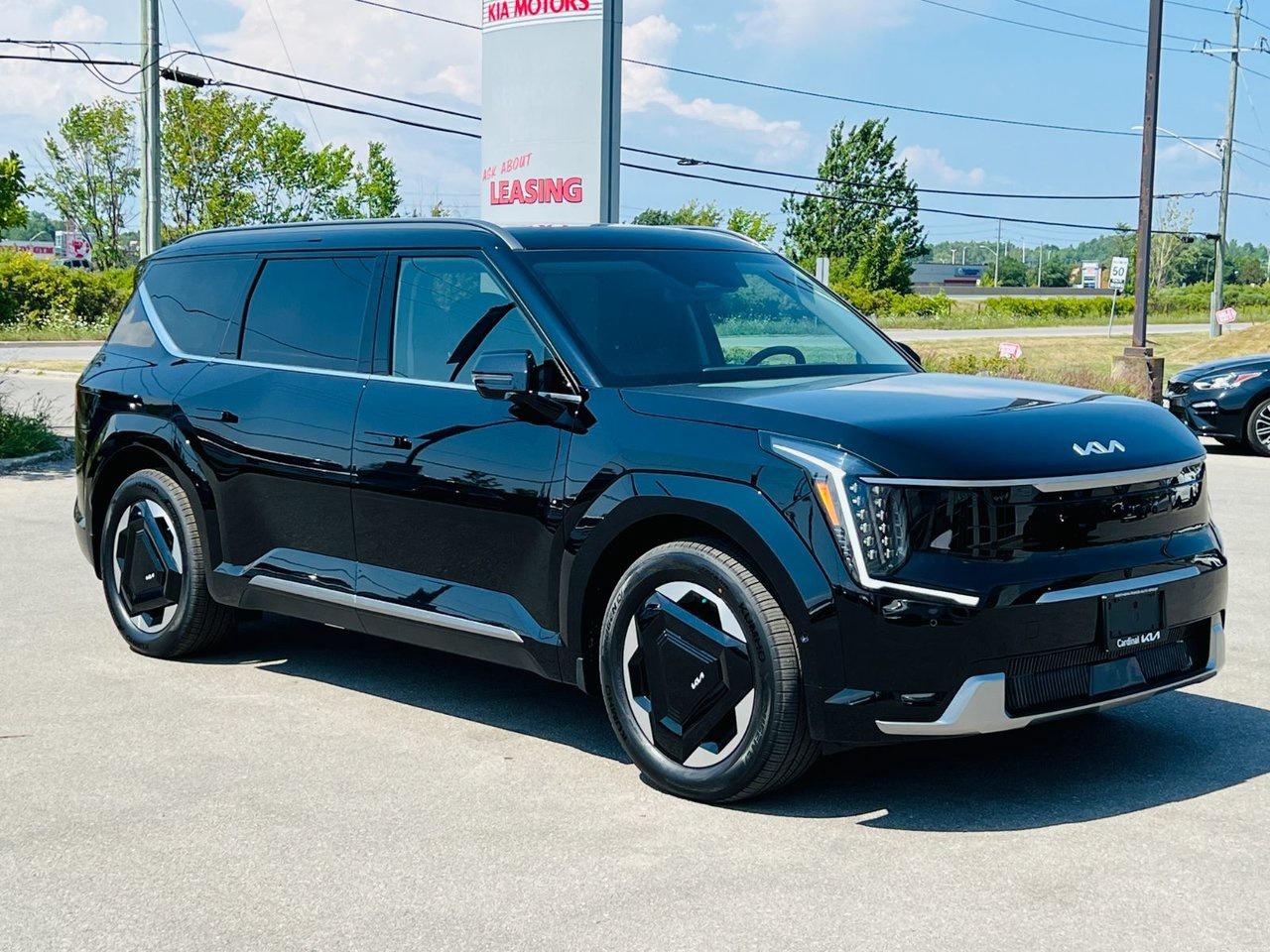 2026 Kia EV9 Land AWD w/ Premium Package Photo4