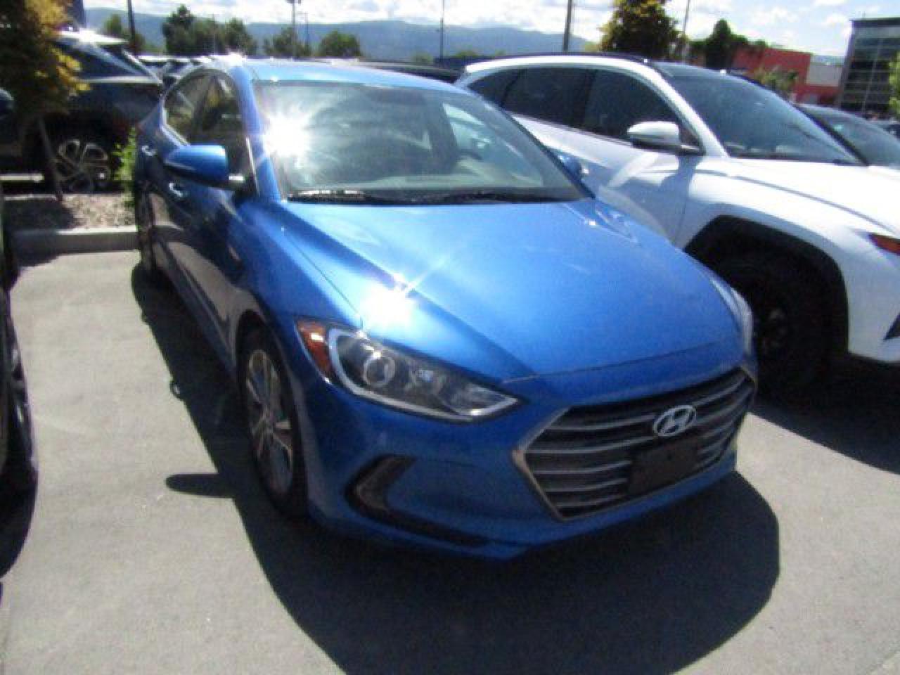 Used 2017 Hyundai Elantra Limited BACKUP CAMERA ! ONE OWNER! LEATHER! HEATED STEERING WHEEL! for sale in Kelowna, BC