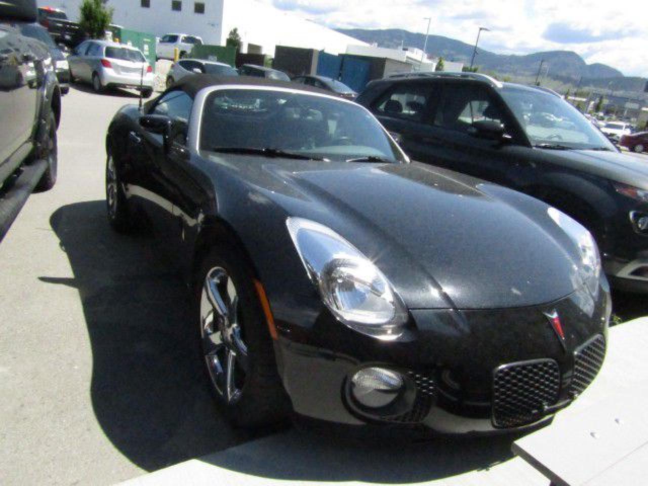 Used 2009 Pontiac Solstice GXP ONE OWNER! NO ACCIDENTS! for sale in Kelowna, BC