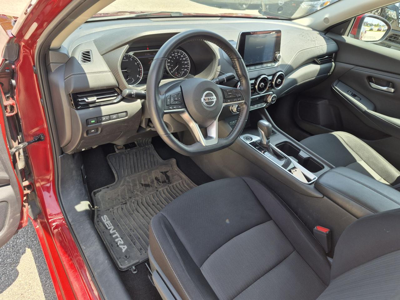 2020 Nissan Sentra SV Photo22
