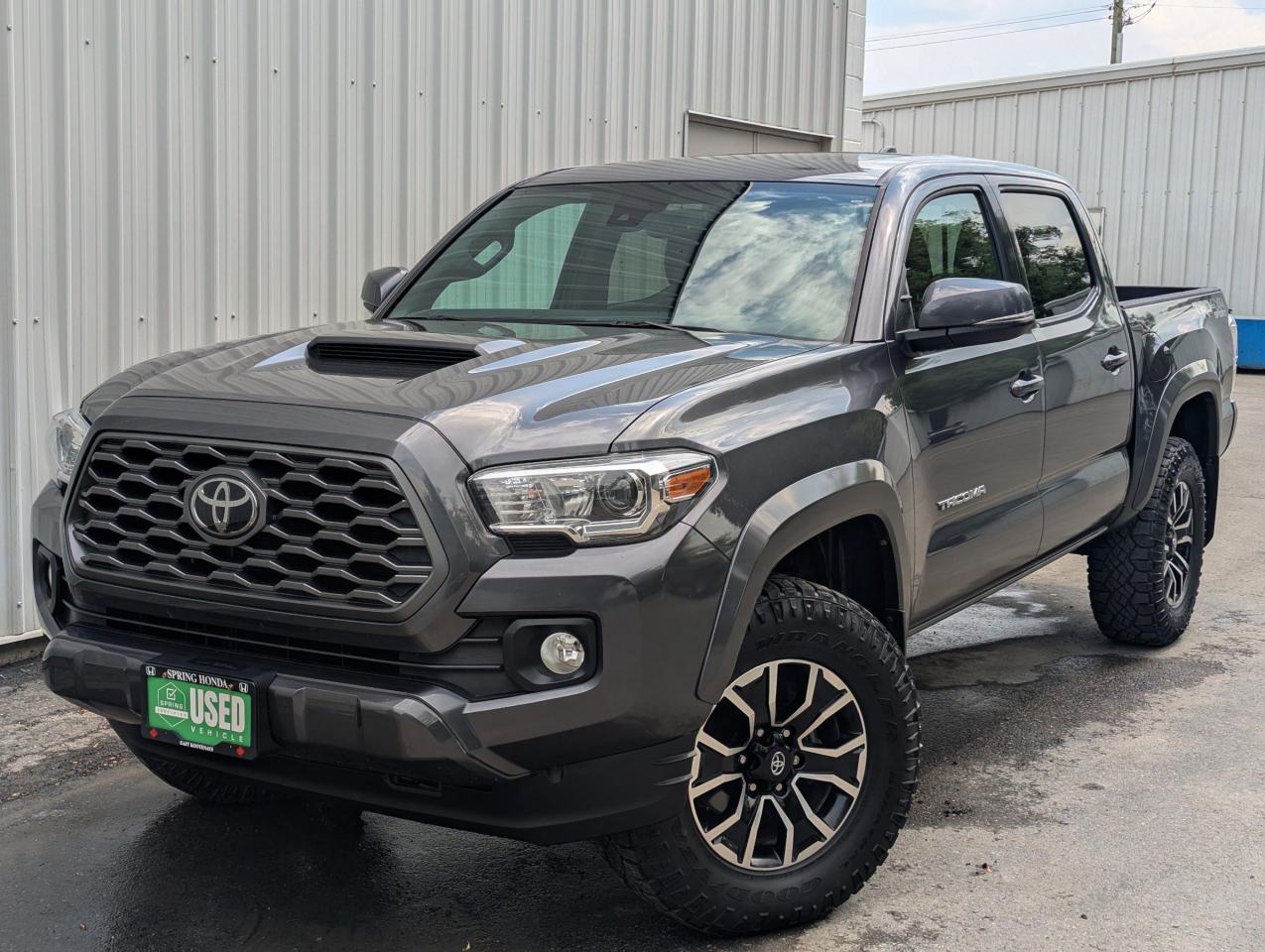 Used 2022 Toyota Tacoma $346 BI-WEEKLY - NO REPORTED ACCIDENTS, ONE OWNER, LOW KILOMETRES for sale in Cranbrook, BC