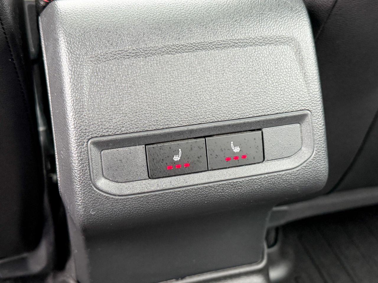 12621198
