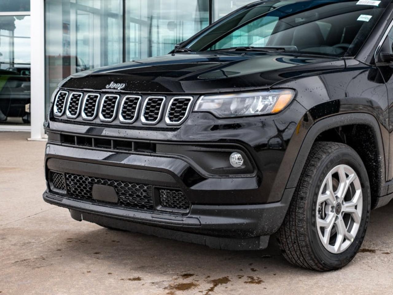 2025 Jeep Compass NORTH Photo