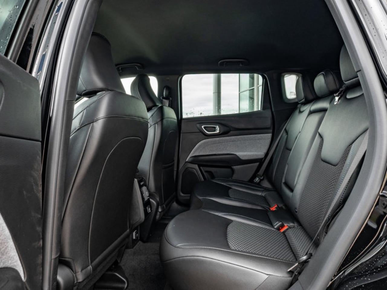 2025 Jeep Compass NORTH Photo