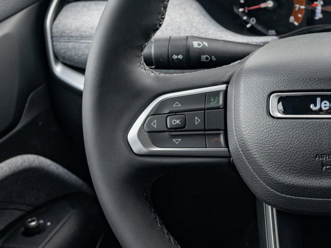 2025 Jeep Compass NORTH Photo