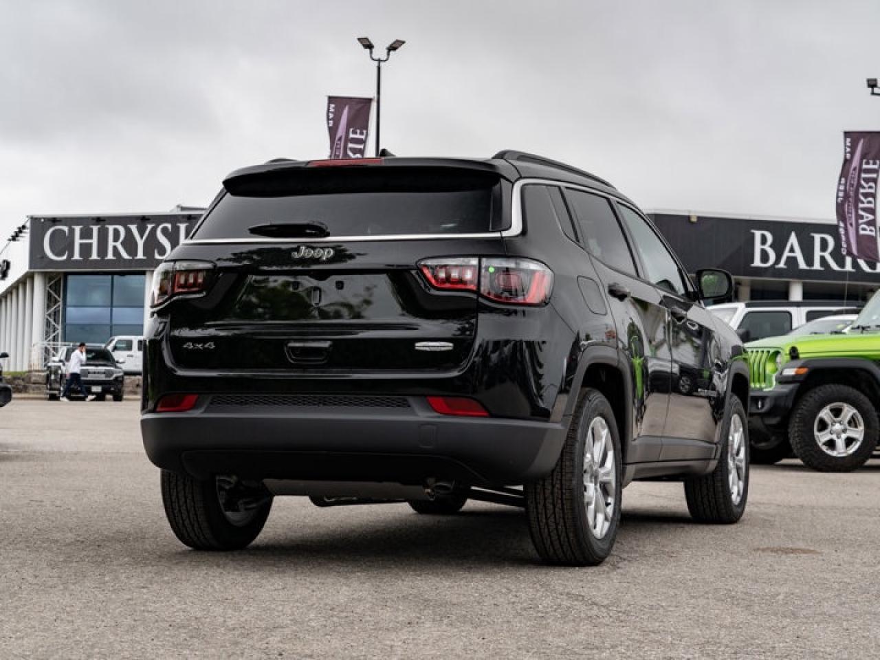 2025 Jeep Compass NORTH Photo