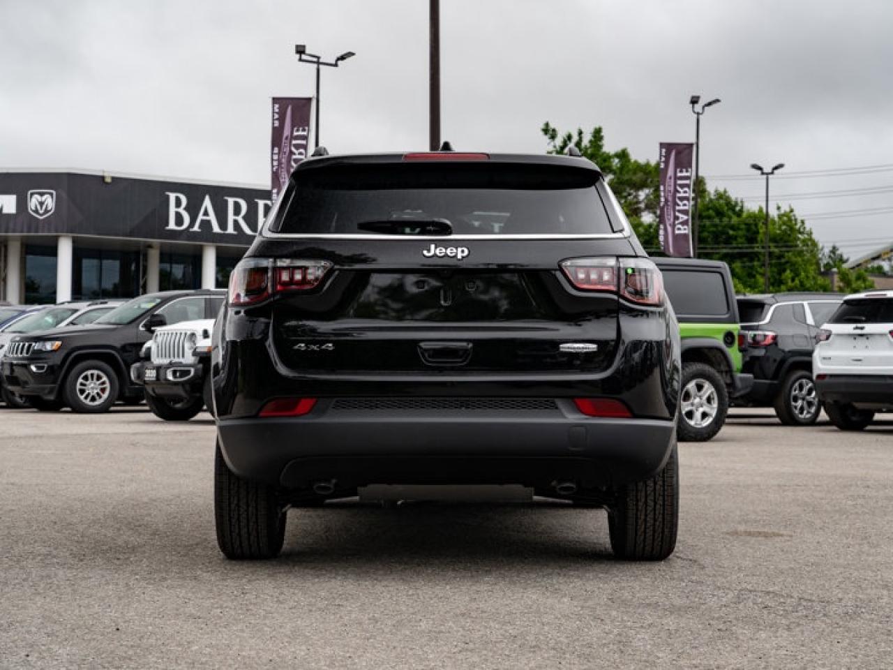 2025 Jeep Compass NORTH Photo