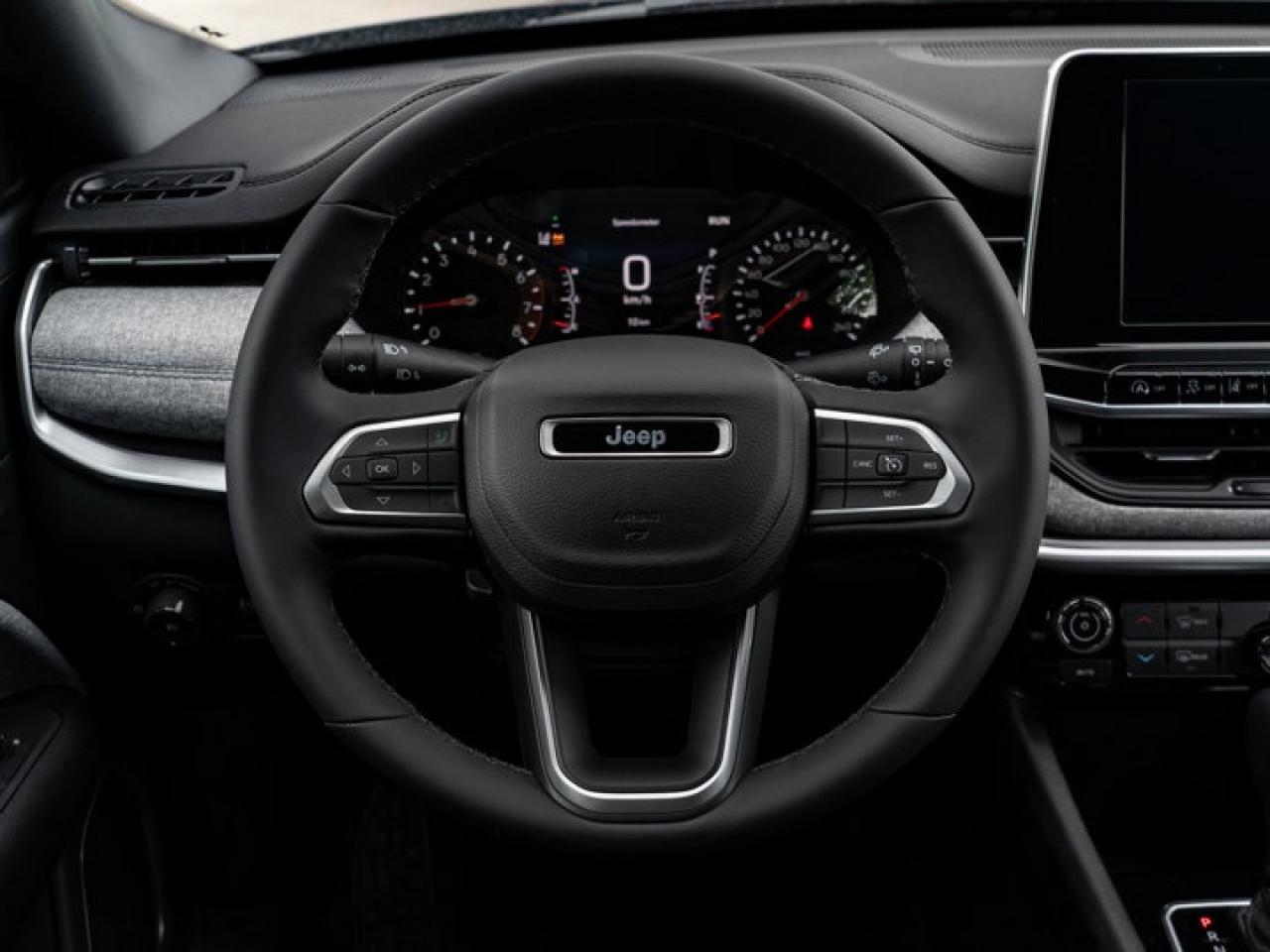 2025 Jeep Compass NORTH Photo