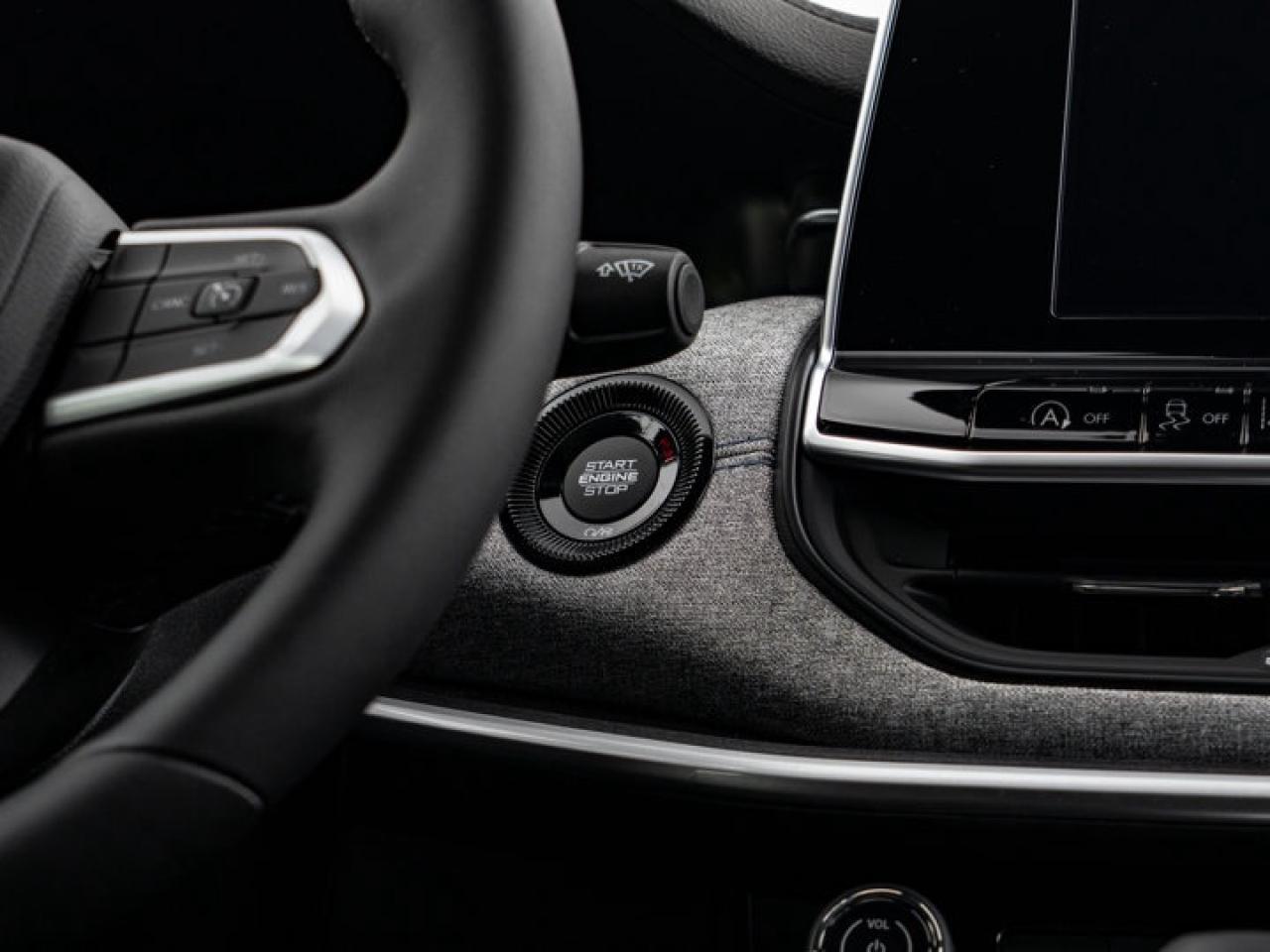 2025 Jeep Compass NORTH Photo