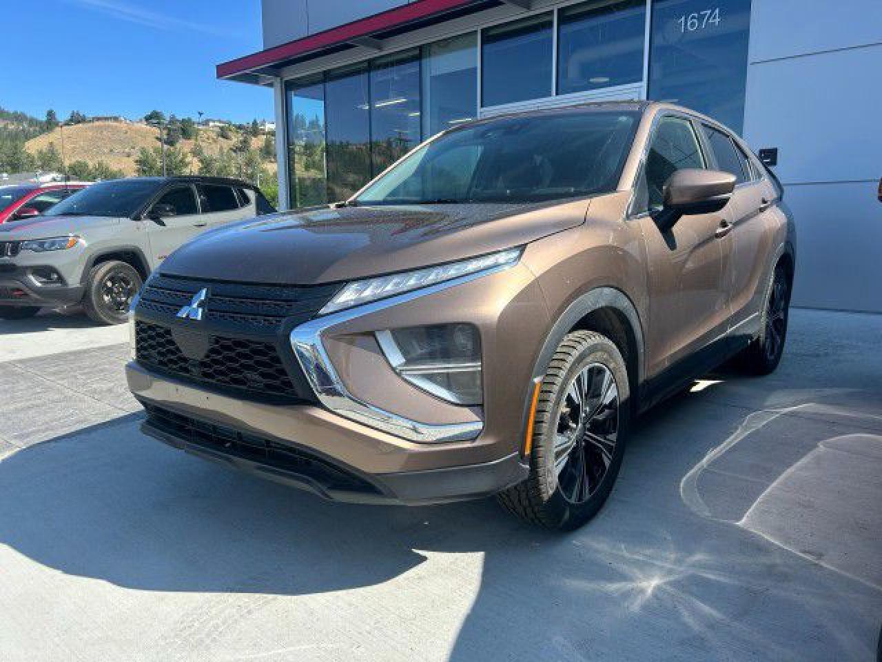 Used 2022 Mitsubishi Eclipse Cross ES AUTO, KEYLESS ENTRY, FABRIC HEATED SEATS, BACK UP CAMERA WITH BLUETOOTH, TOUCH SCREEN!!!! for sale in Kelowna, BC
