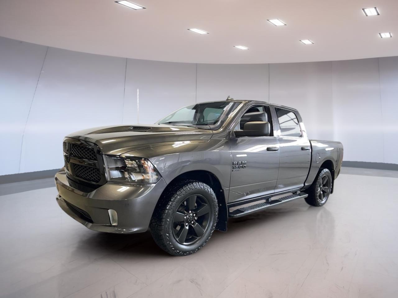 Used 2022 RAM 1500 Classic EXPRESS 4X4 CREW CAB 5'7