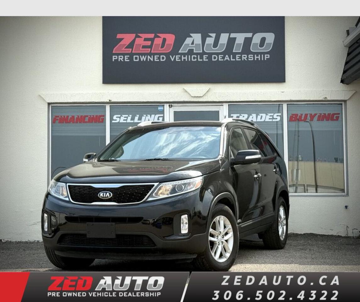 Used 2014 Kia Sorento LX for sale in Regina, SK