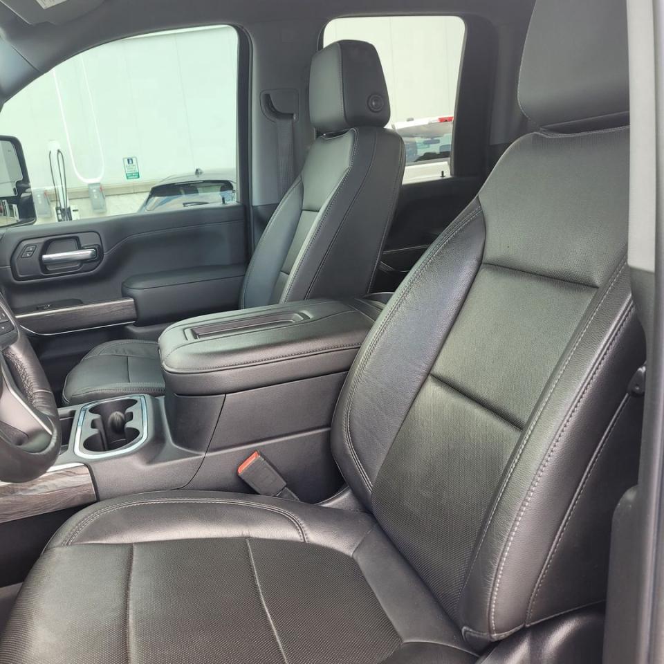 2020 Chevrolet Silverado 2500 HD LTZ Photo25