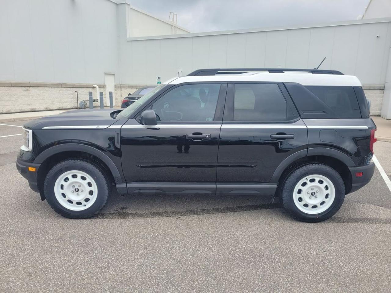 2023 Ford Bronco Sport Heritage Photo2