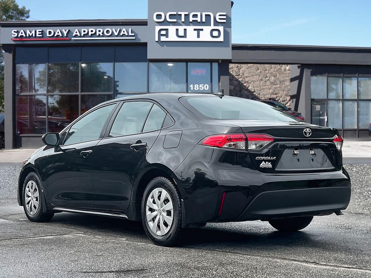 2023 Toyota Corolla LE - Photo #5