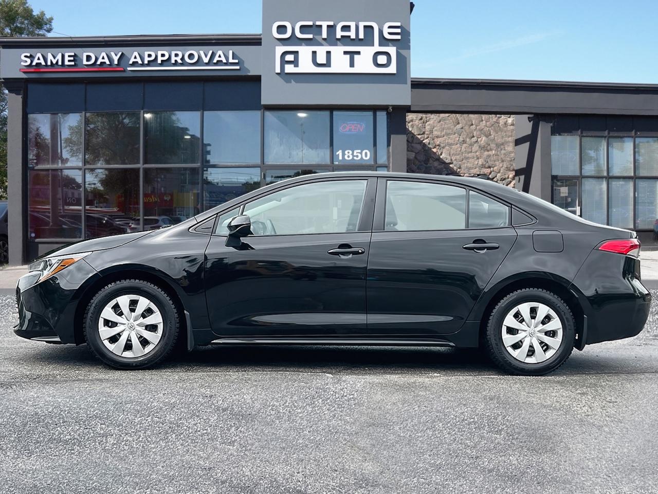 2023 Toyota Corolla LE Photo2