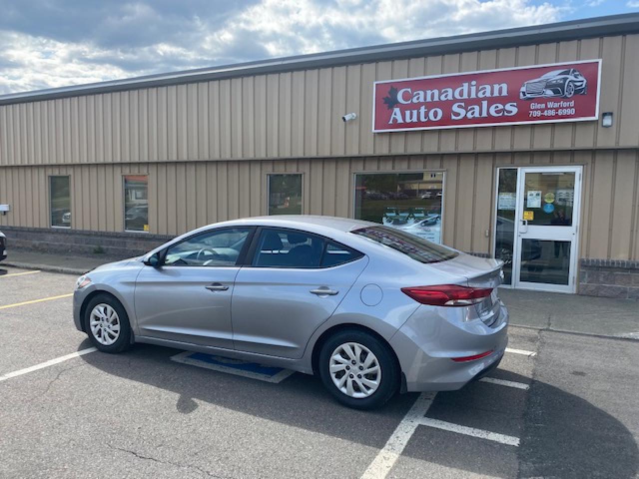 2017 Hyundai Elantra LE - Photo #4