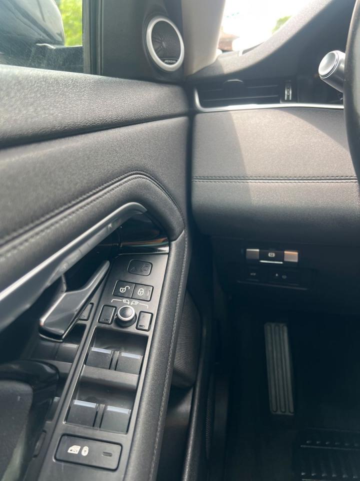 2020 Land Rover Evoque SE - Photo #18