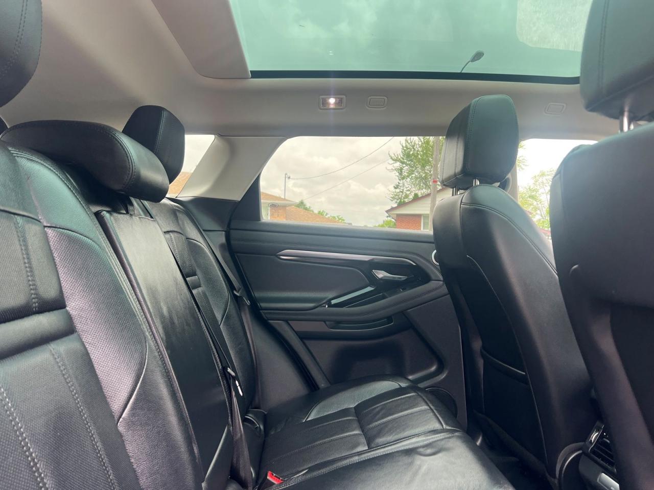2020 Land Rover Evoque SE - Photo #7