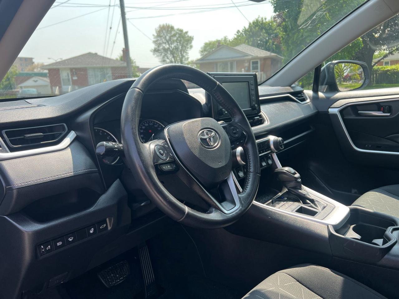 2021 Toyota RAV4 XLE AWD - Photo #11