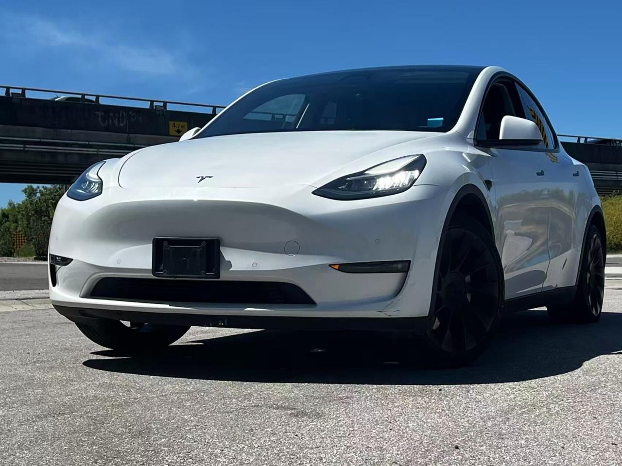 Used 2021 Tesla Model Y Standard Range/ NO ACCIDENT/ BC LOCAL for sale in Richmond, BC