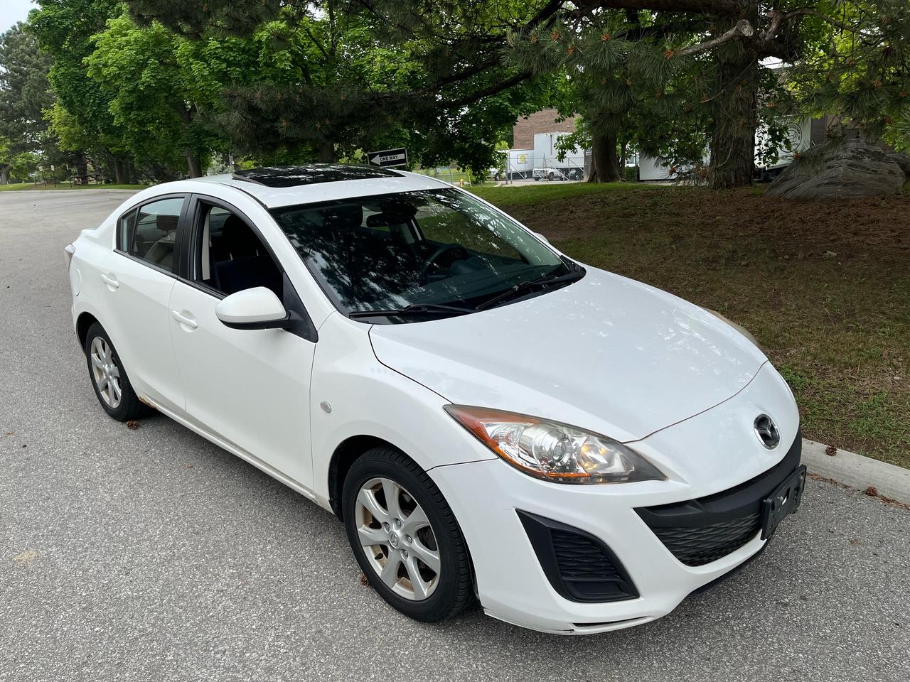 2010 Mazda MAZDA3 2010 MAZDA 3 GS - 1 LOCAL FEMALE OWNER!! - Photo #1