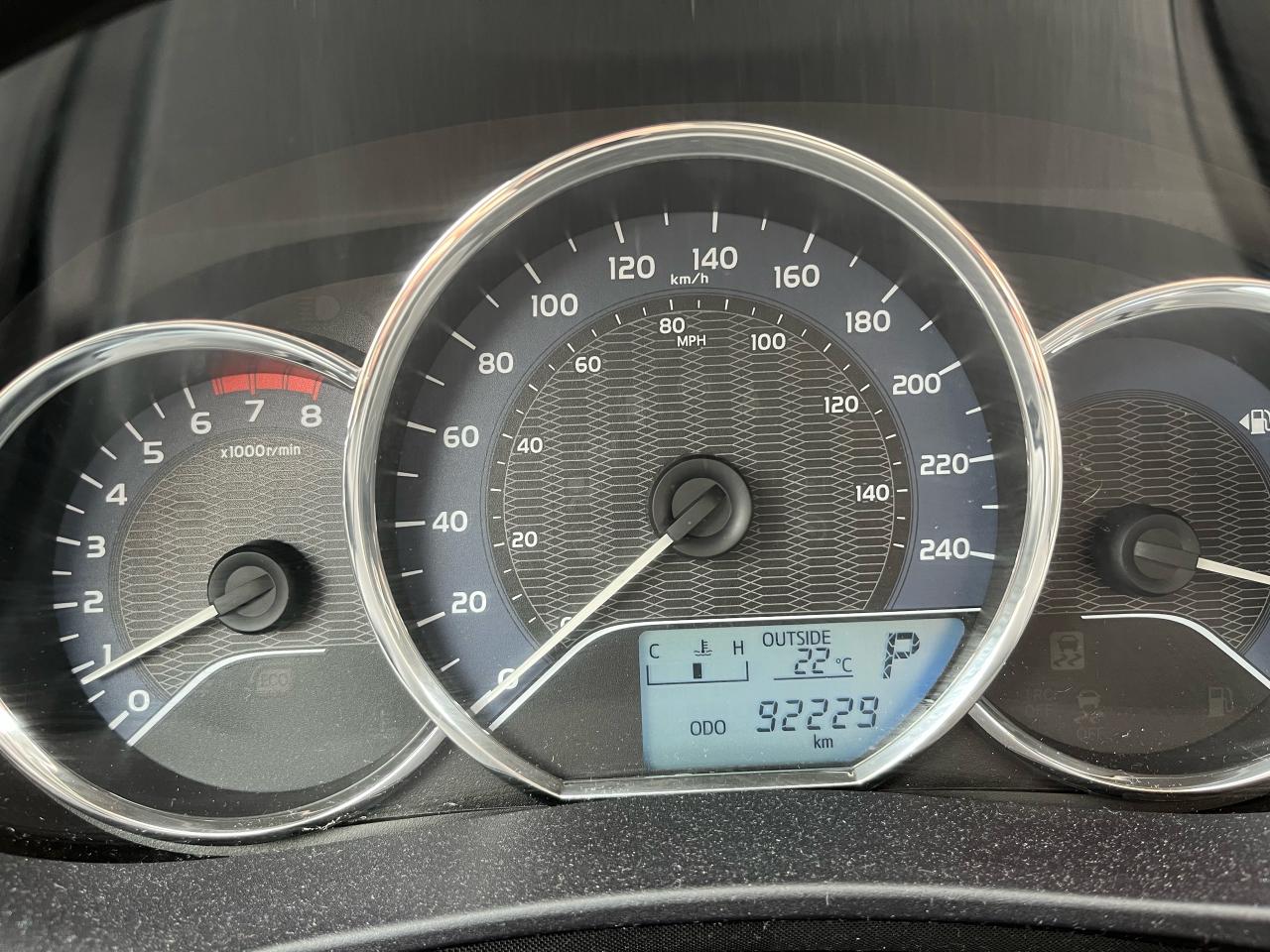 2014 Toyota Corolla LE-1 LOCAL FEMALE OWNER! LEATHER/S.ROOF! NO CLAIMS - Photo #12
