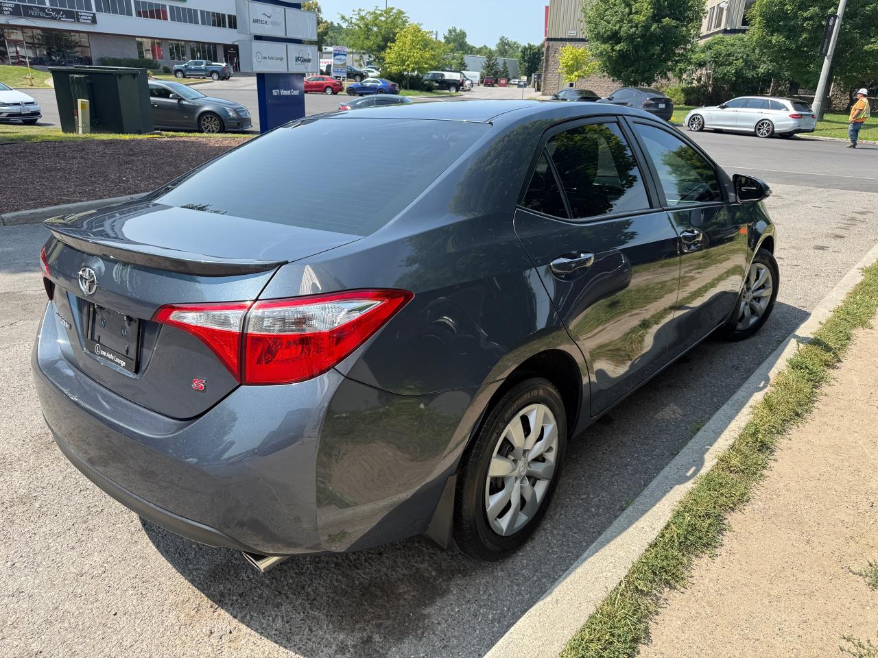 2014 Toyota Corolla S - AUTO, HEATED SEATS, BACK-UP CAMERA, BLUETOOTH! Photo2