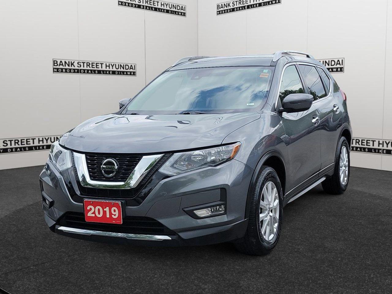Used 2019 Nissan Rogue FWD SV for sale in Ottawa, ON