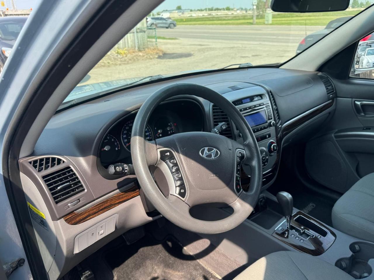 2010 Hyundai Santa Fe GL, AUTO, ONLY 166KMS, RUNS WELL, AS IS SPECIAL - Photo #11