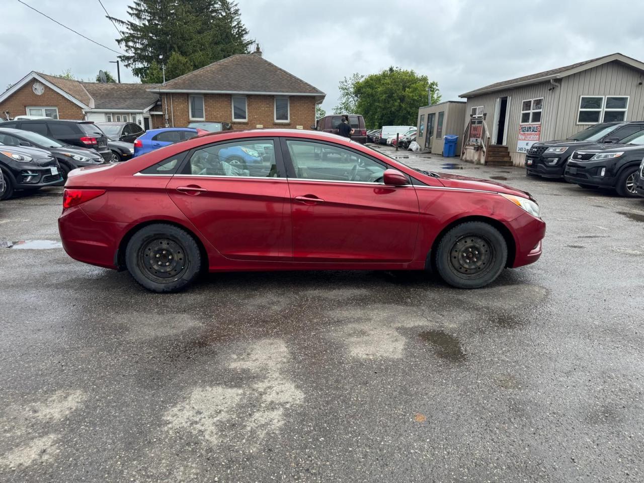 2011 Hyundai Sonata GL, AUTO, NEW ENGINE, 2 SETS OF WHEELS, CERTIFIED - Photo #6