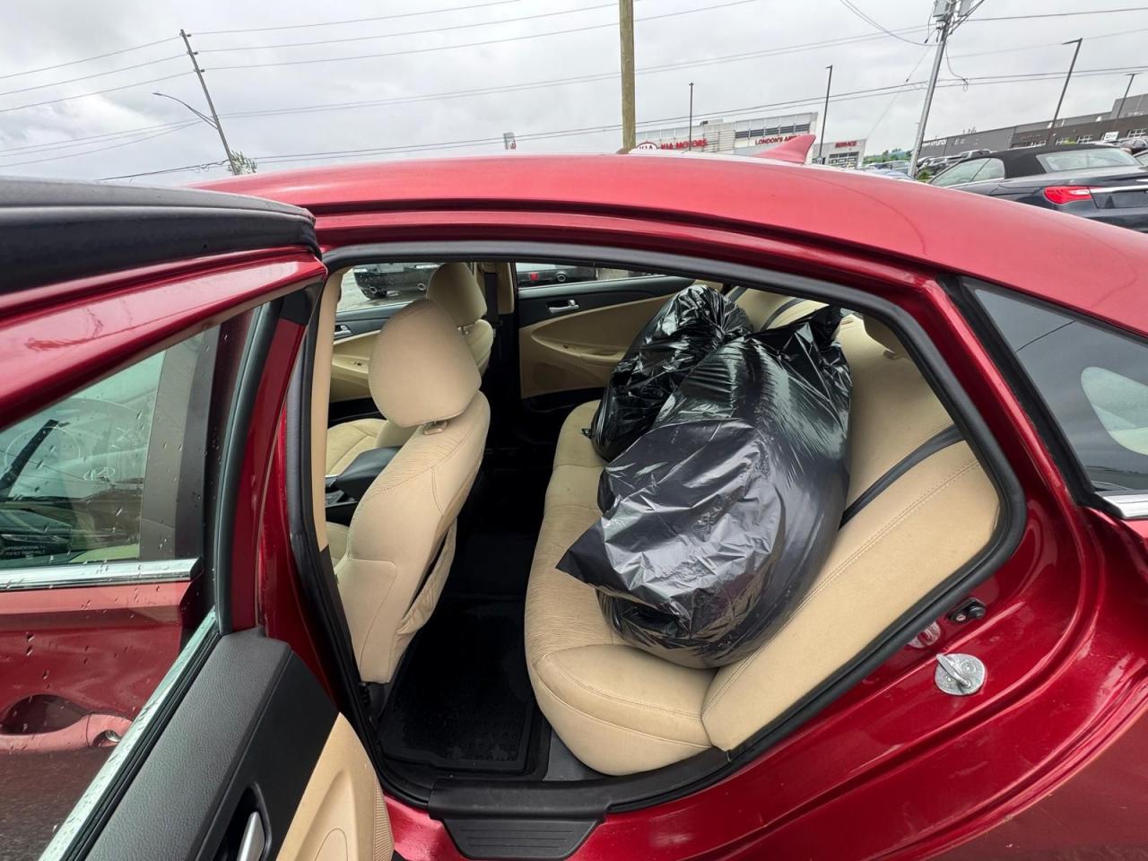 2011 Hyundai Sonata GL, AUTO, NEW ENGINE, 2 SETS OF WHEELS, CERTIFIED - Photo #11