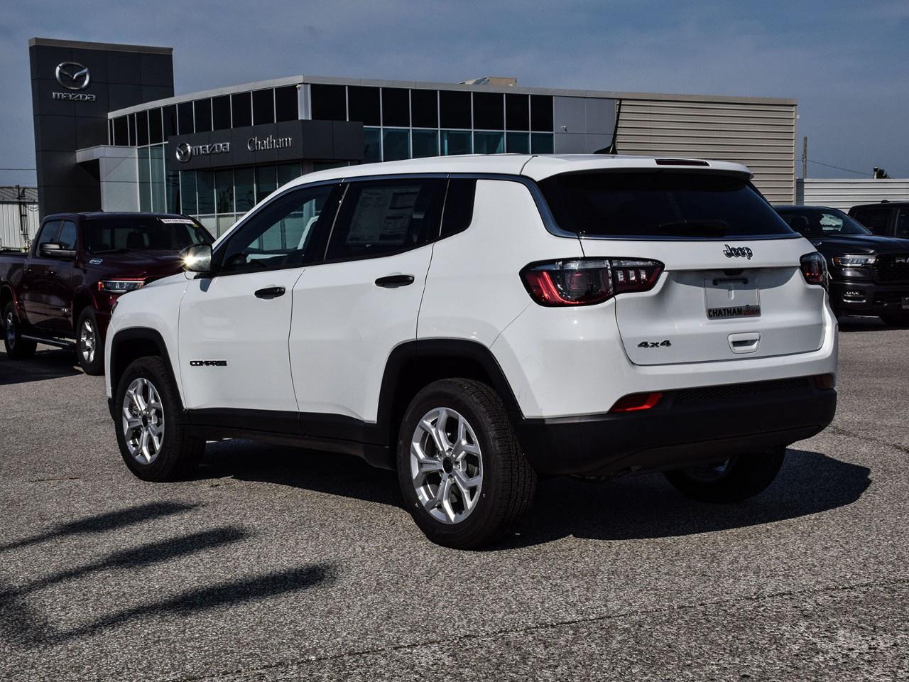 2025 Jeep Compass sport 4x4 Photo