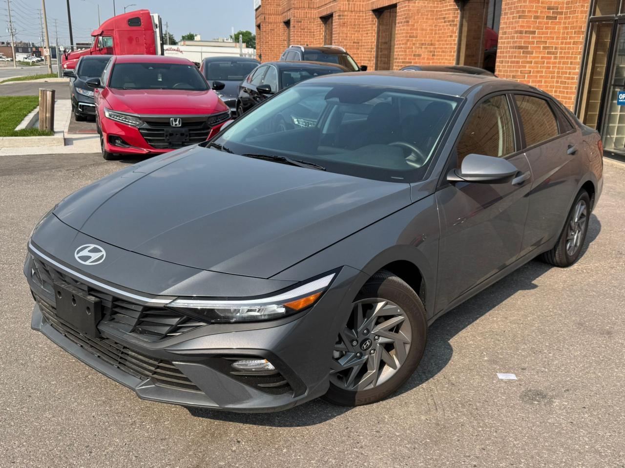 2025 Hyundai Elantra Preferred - Photo #5