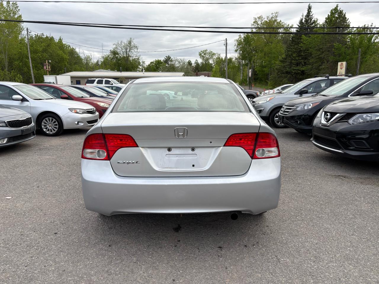 2010 Honda Civic DX Photo4