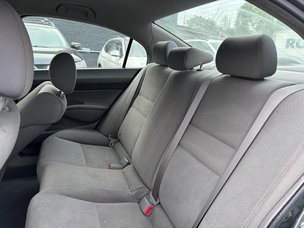 2009 Honda Civic 4dr Man DX-G - Photo #11