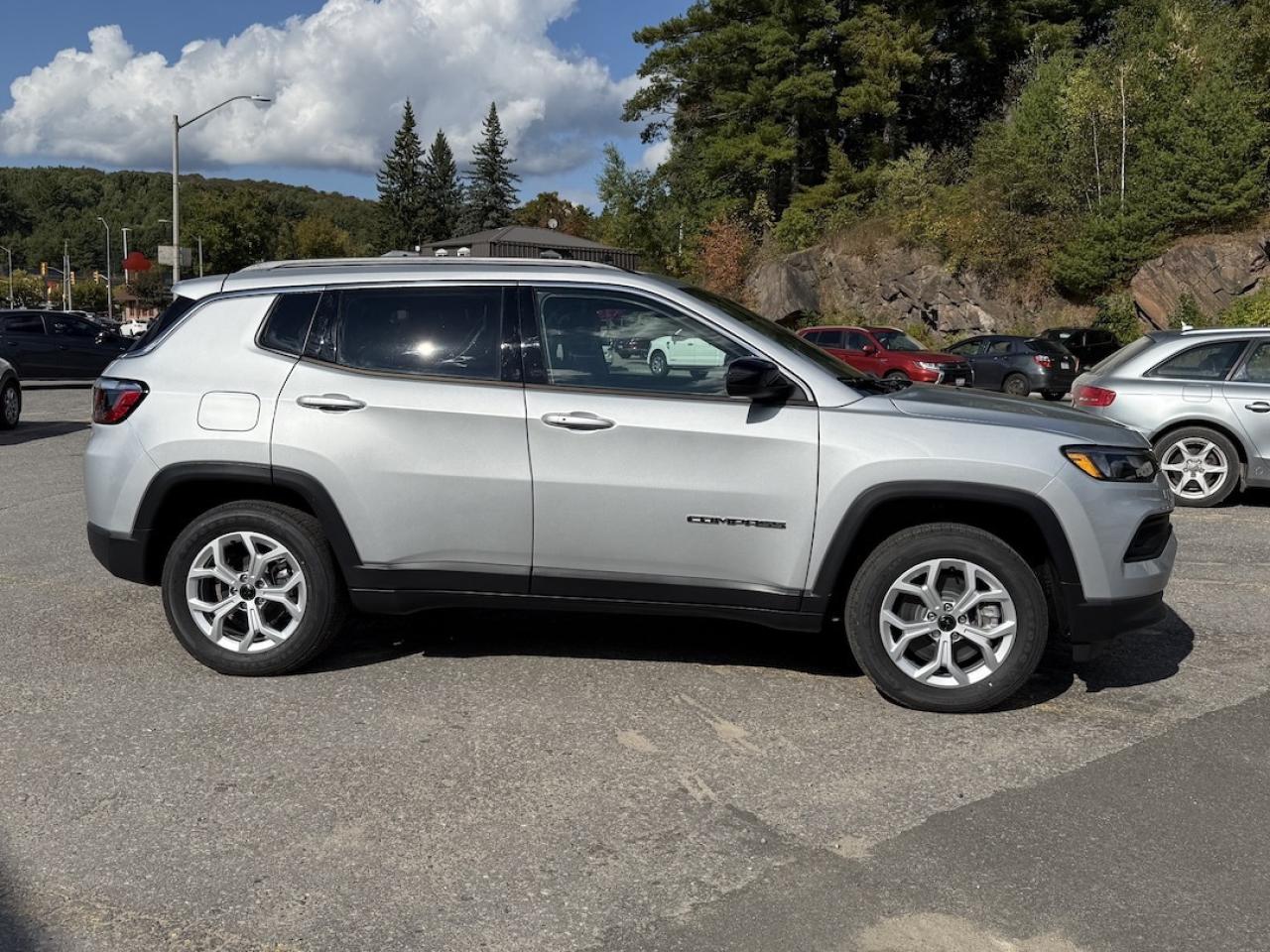 2025 Jeep Compass NORTH 4X4 Photo