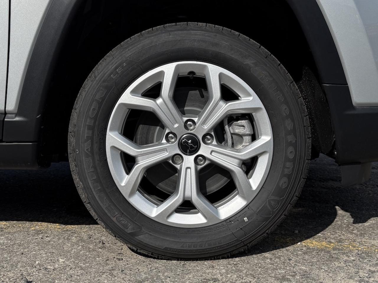 2025 Jeep Compass NORTH 4X4 Photo