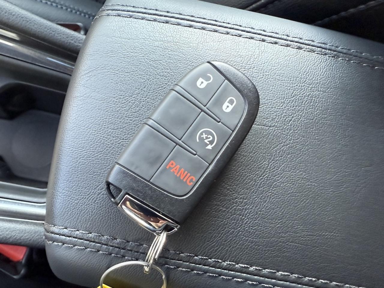 2025 Jeep Compass NORTH 4X4 Photo