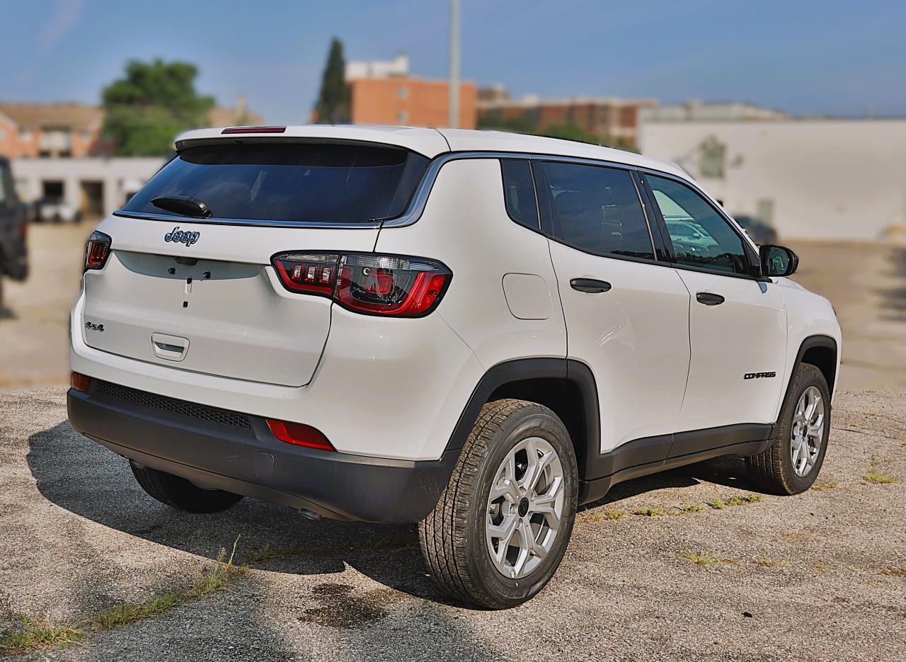 2025 Jeep Compass sport 4x4 Photo