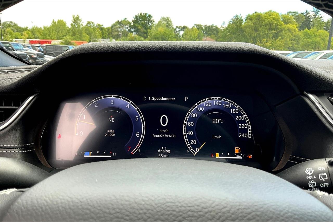 2025 Jeep Grand Cherokee L LIMITED 4X4 | LuxTech2 | PanoRoof | Black Pkg Photo