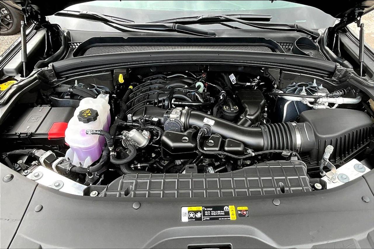 2025 Jeep Grand Cherokee L LIMITED 4X4 | LuxTech2 | PanoRoof | Black Pkg Photo