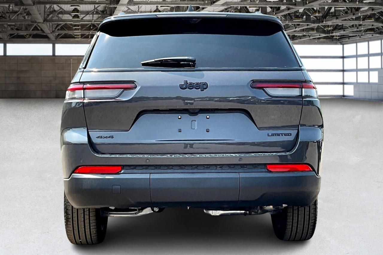 2025 Jeep Grand Cherokee L LIMITED 4X4 | LuxTech2 | PanoRoof | Black Pkg Photo