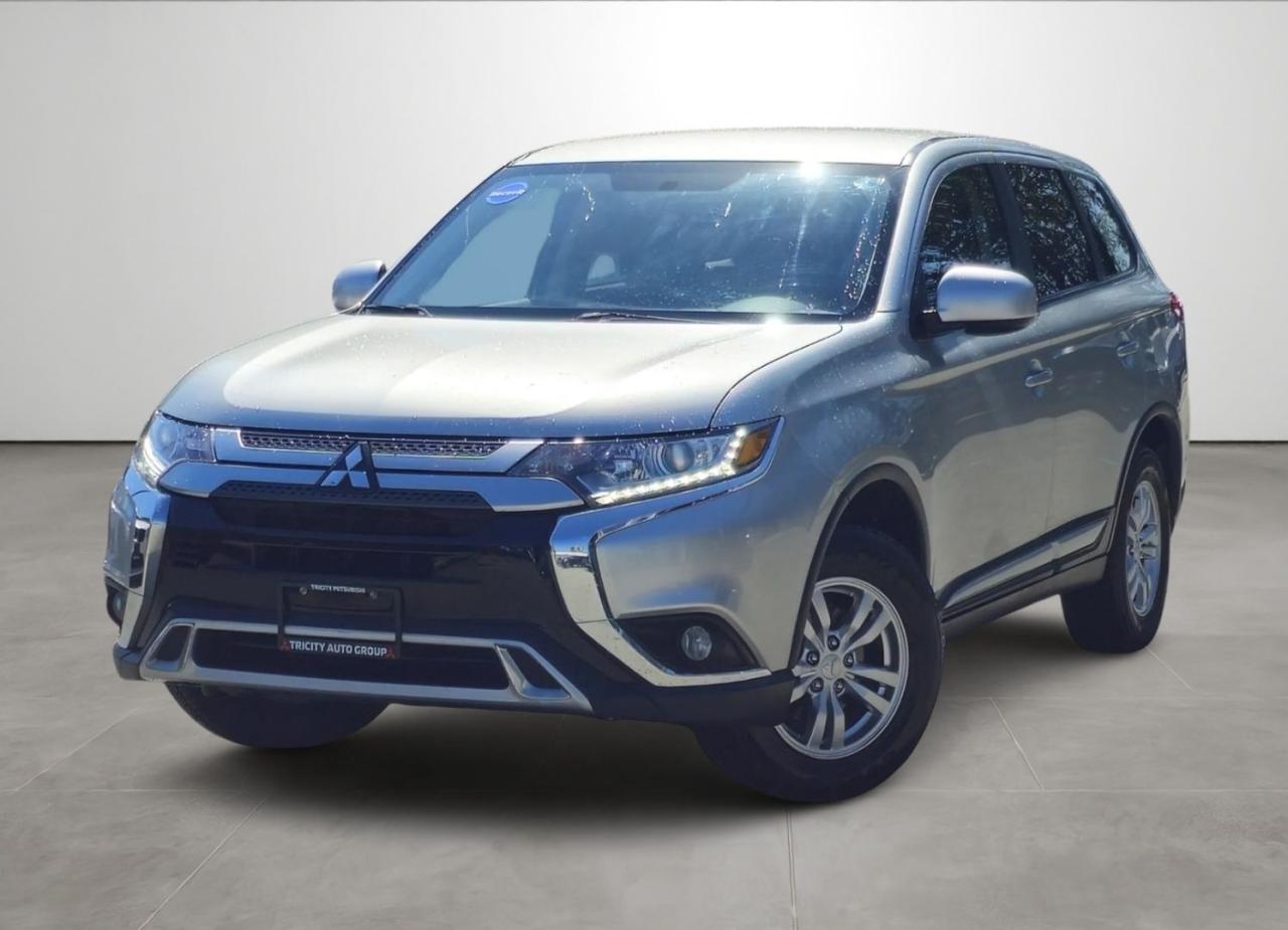 Used 2020 Mitsubishi Outlander ES - Heated Seats, Apple Carplay/Android Auto for sale in Coquitlam, BC