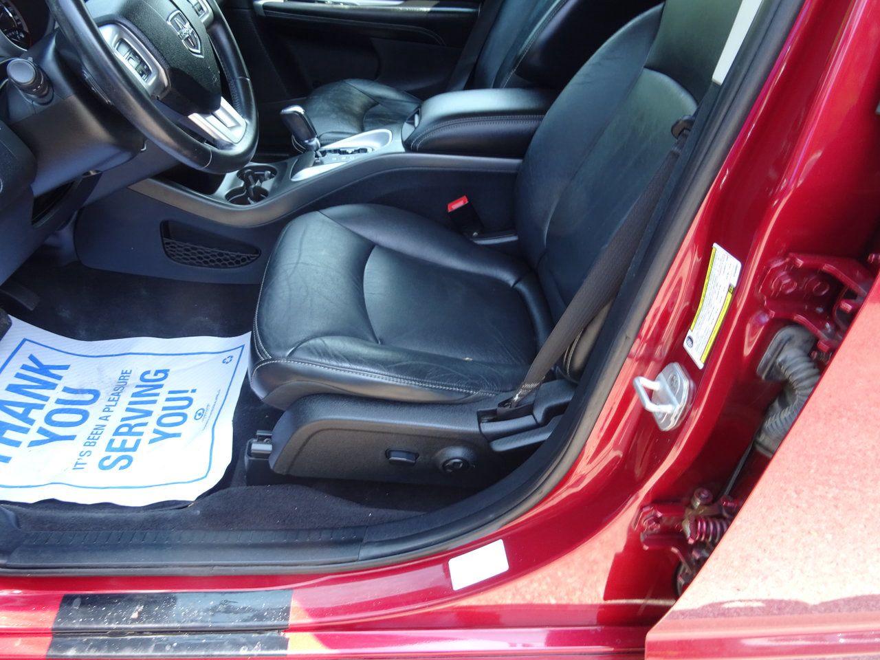 2011 Dodge Journey R/T - Photo #12