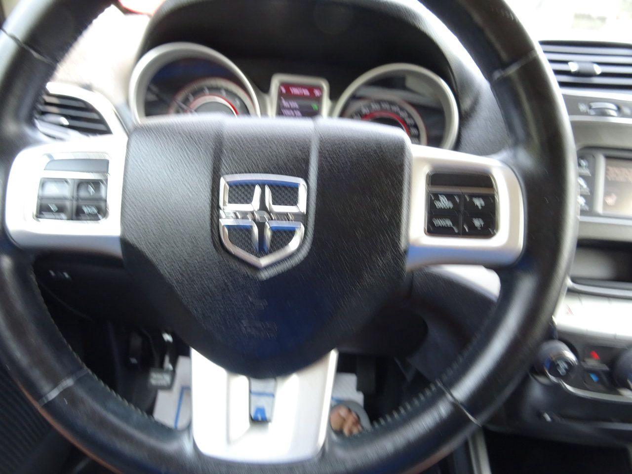 2011 Dodge Journey R/T - Photo #14