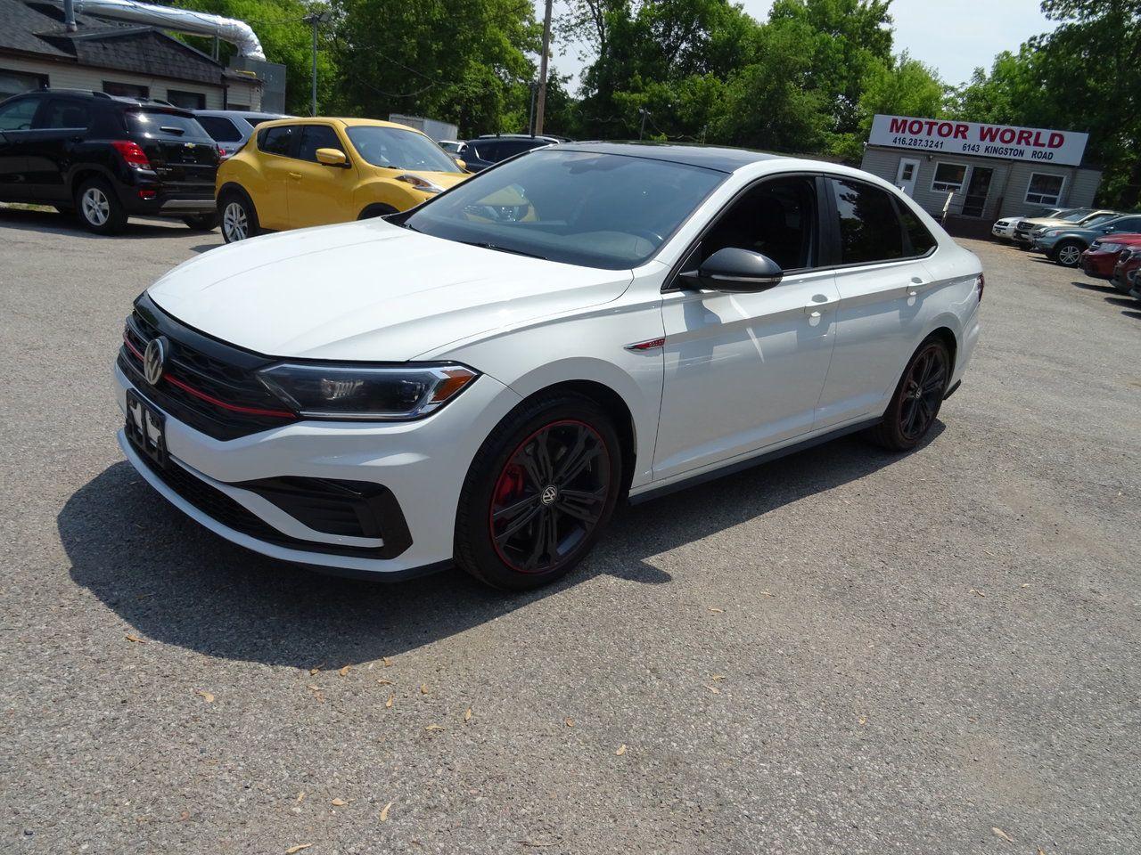 2019 Volkswagen Jetta GLI - Photo #2