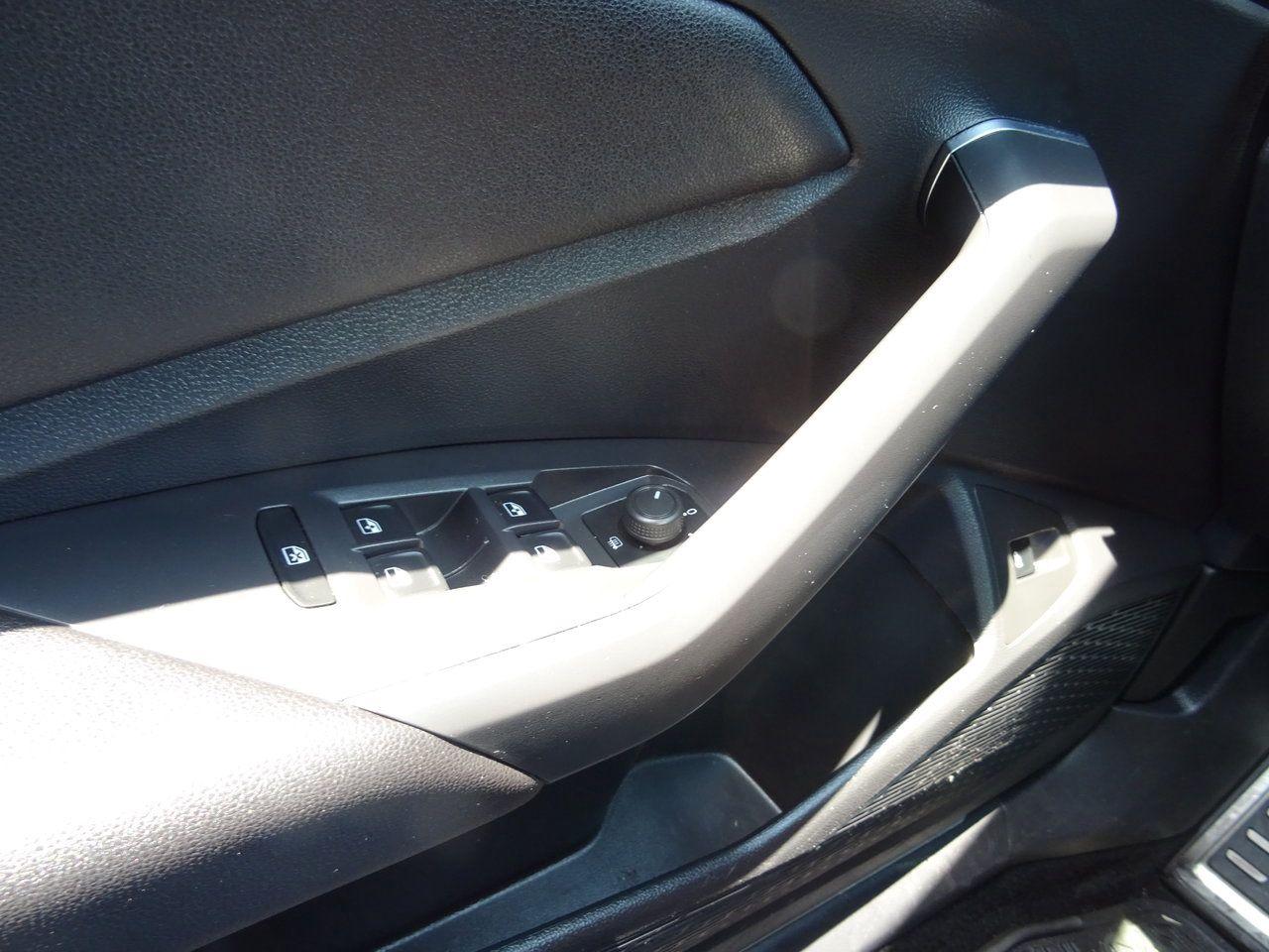 2019 Volkswagen Jetta GLI - Photo #20